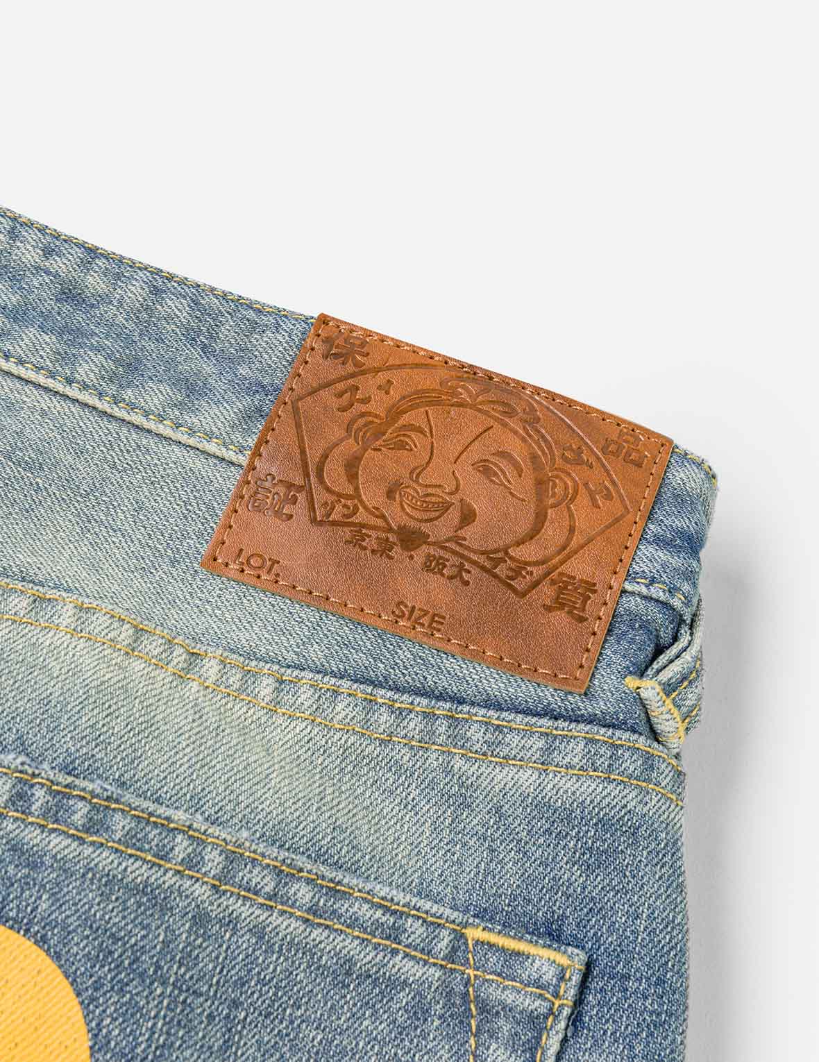 5-Pocket Distressed Jeans - Image 10