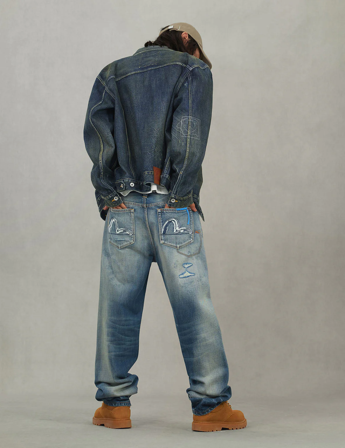 7-Pocket Design with Seagull Embroidery Washed Regular Fit Jeans #2020 - Image 6
