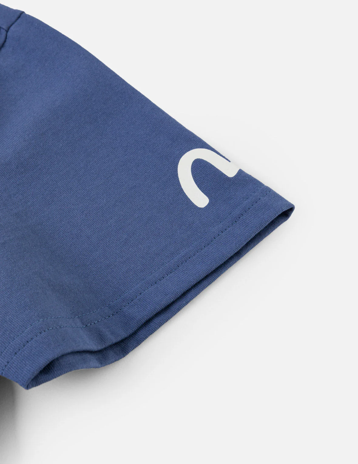 Ace of Hearts Flocked Logo T-shirt - Image 18
