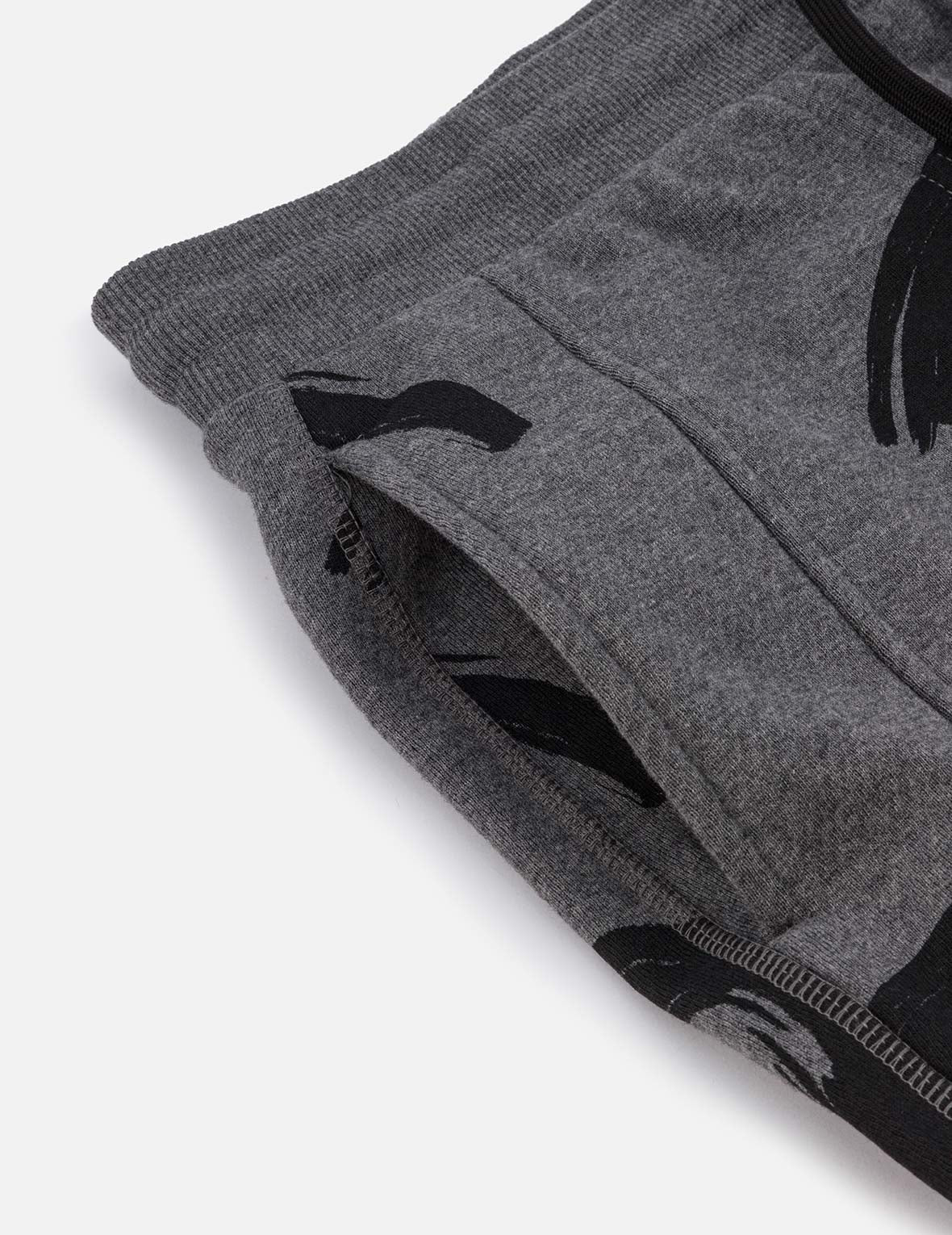 Allover Brushstroke Seagull and Logo Print Straight Fit Sweatpants - Image 8