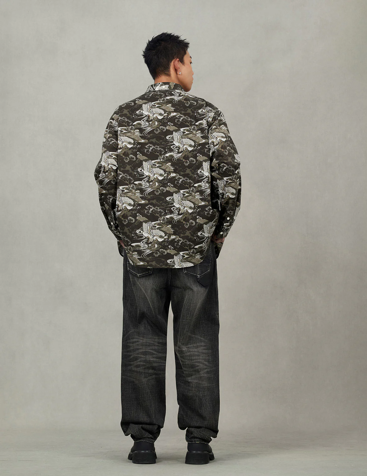Allover Crane Print Relax Fit Shirt - Image 4