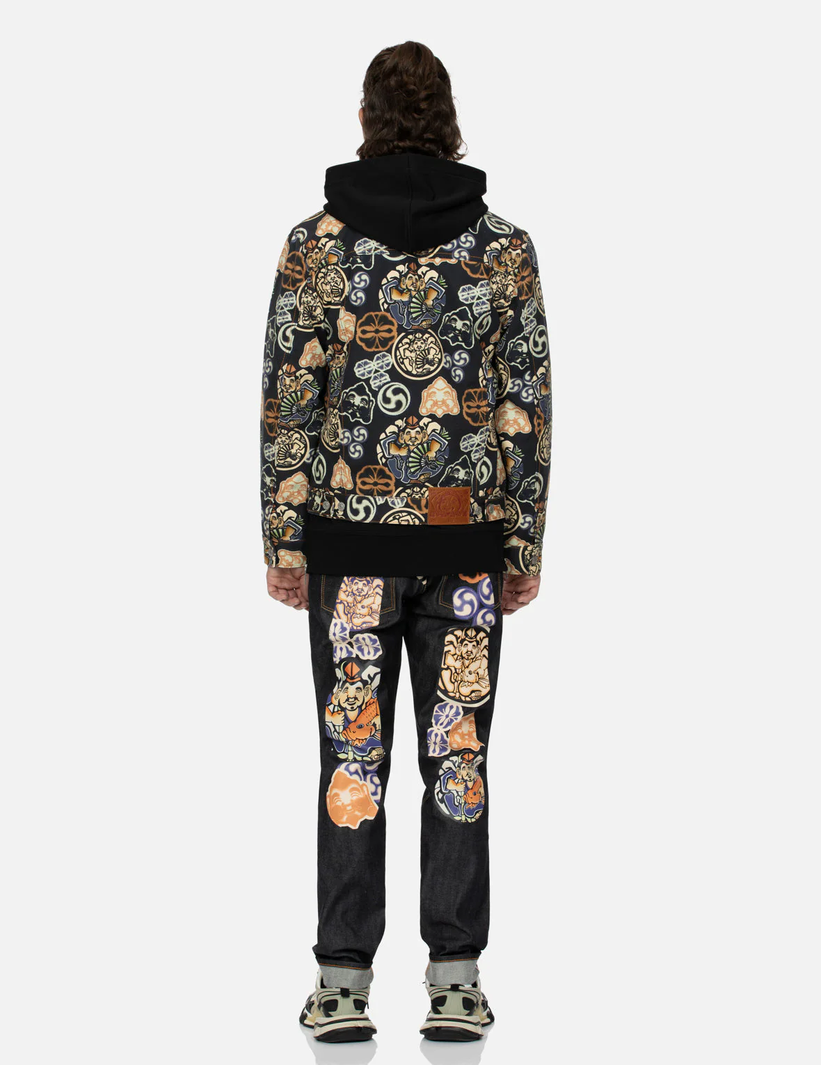 Allover Godhead and Kamon Print Regular Fit Jacket - Image 6