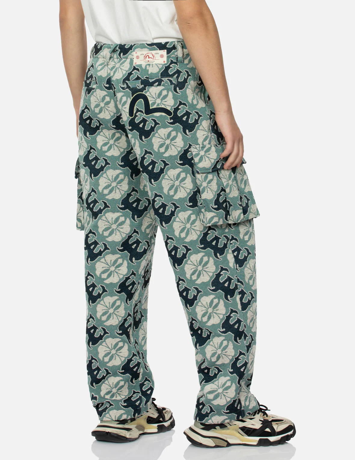 Allover Kamon and Logo Jacquard Wide Leg Tapestry Cargo Pants - Image 4