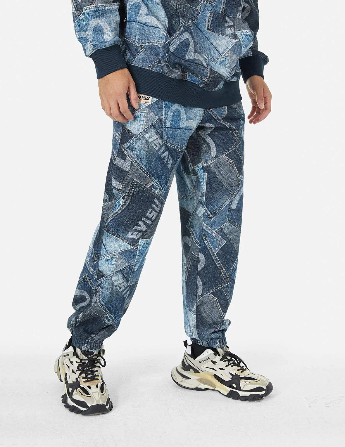 Allover Logo and Seagull Pocket Digital Print Loose Fit Sweatpants - Image 5