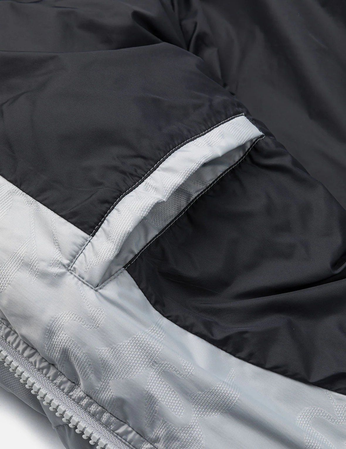 Allover Seagull Crane Jacquard Regular Fit Down Jacket - Image 28