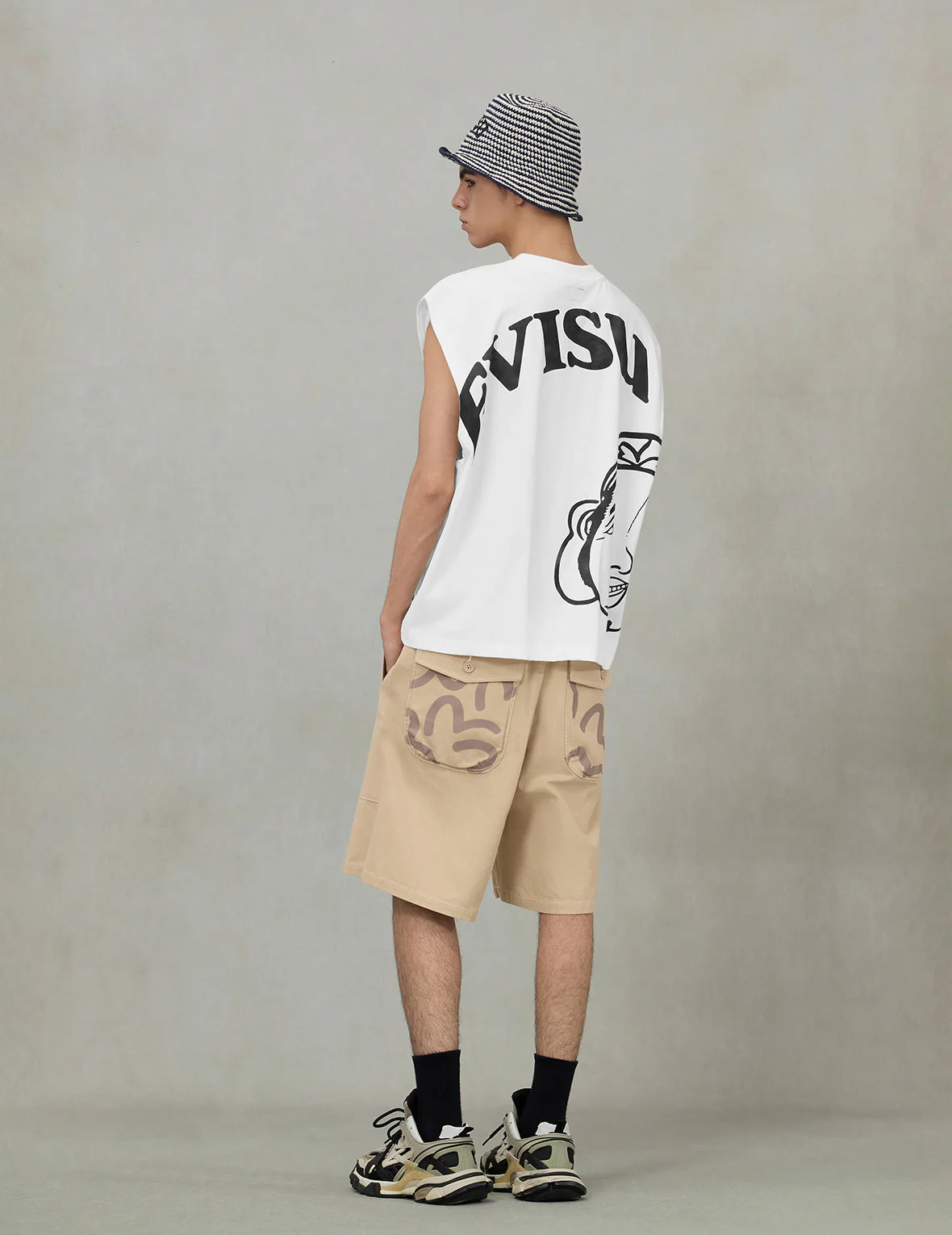 Allover Seagull Print Pocket Oversized Shorts - Image 12