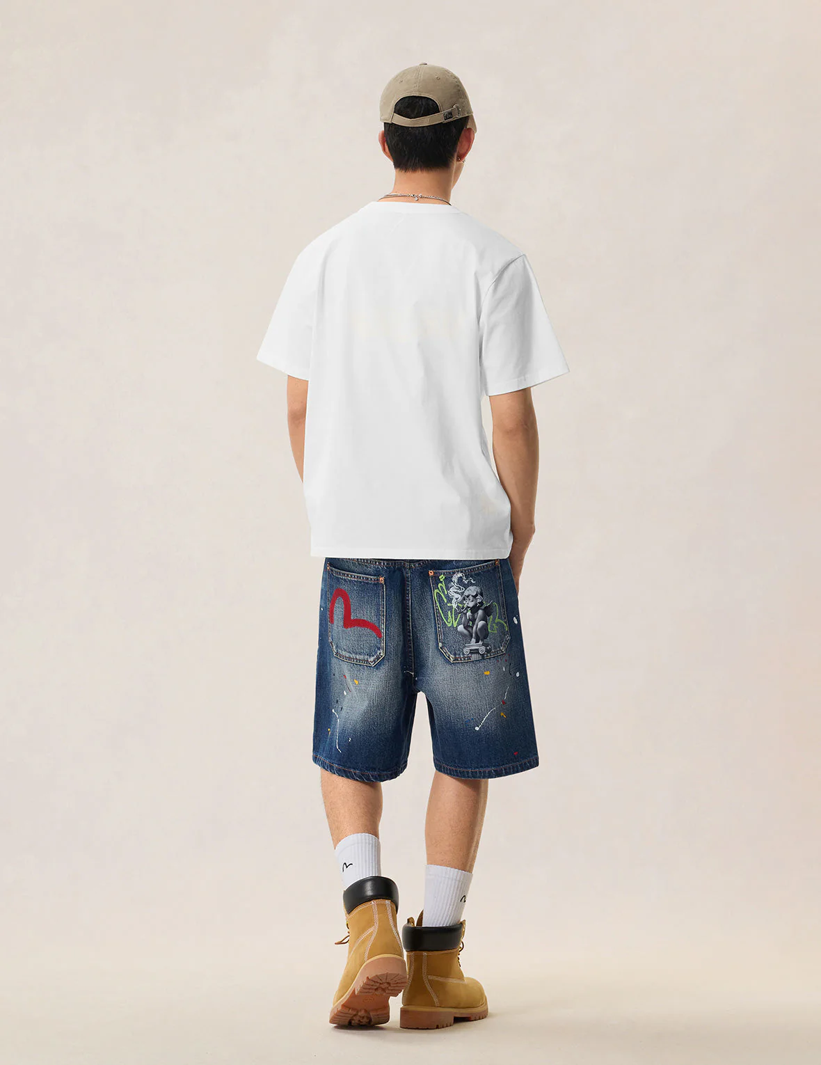 Angel and Aerosol Spray Paint Print T-shirt - Image 12
