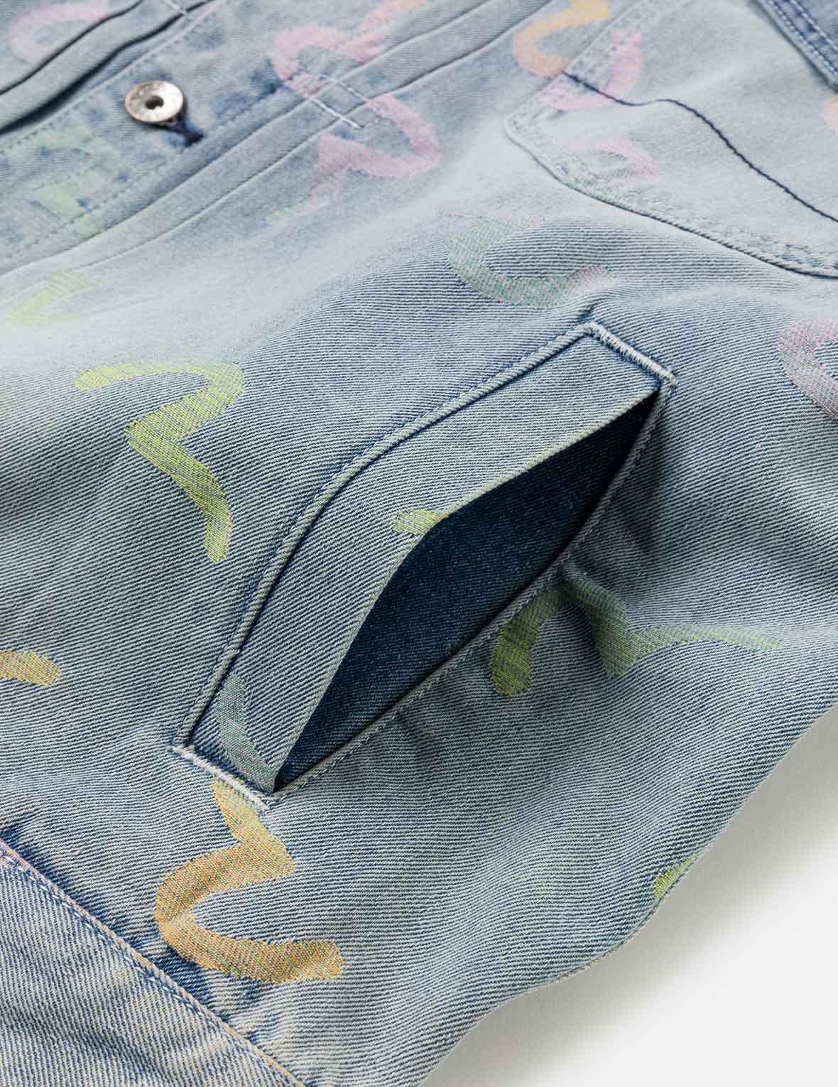 All-over Seagull Jacquard Denim Jacket - Image 11