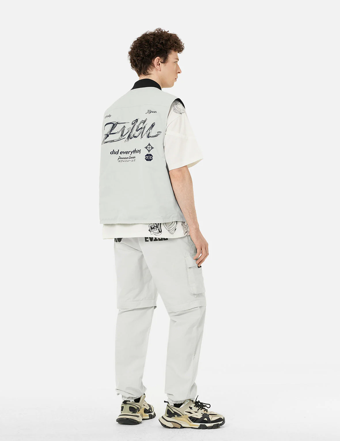 Artistic Logo Embroidery Fashion Fit Vest Jacket - Image 4