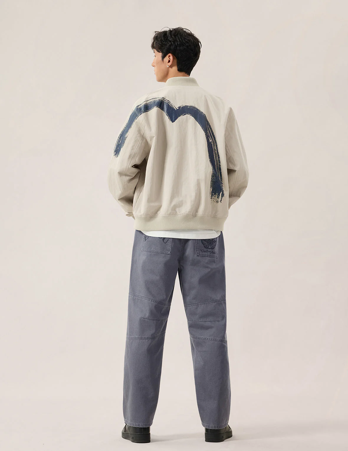 Back Flap Pockets Relax Fit Pants - Image 12