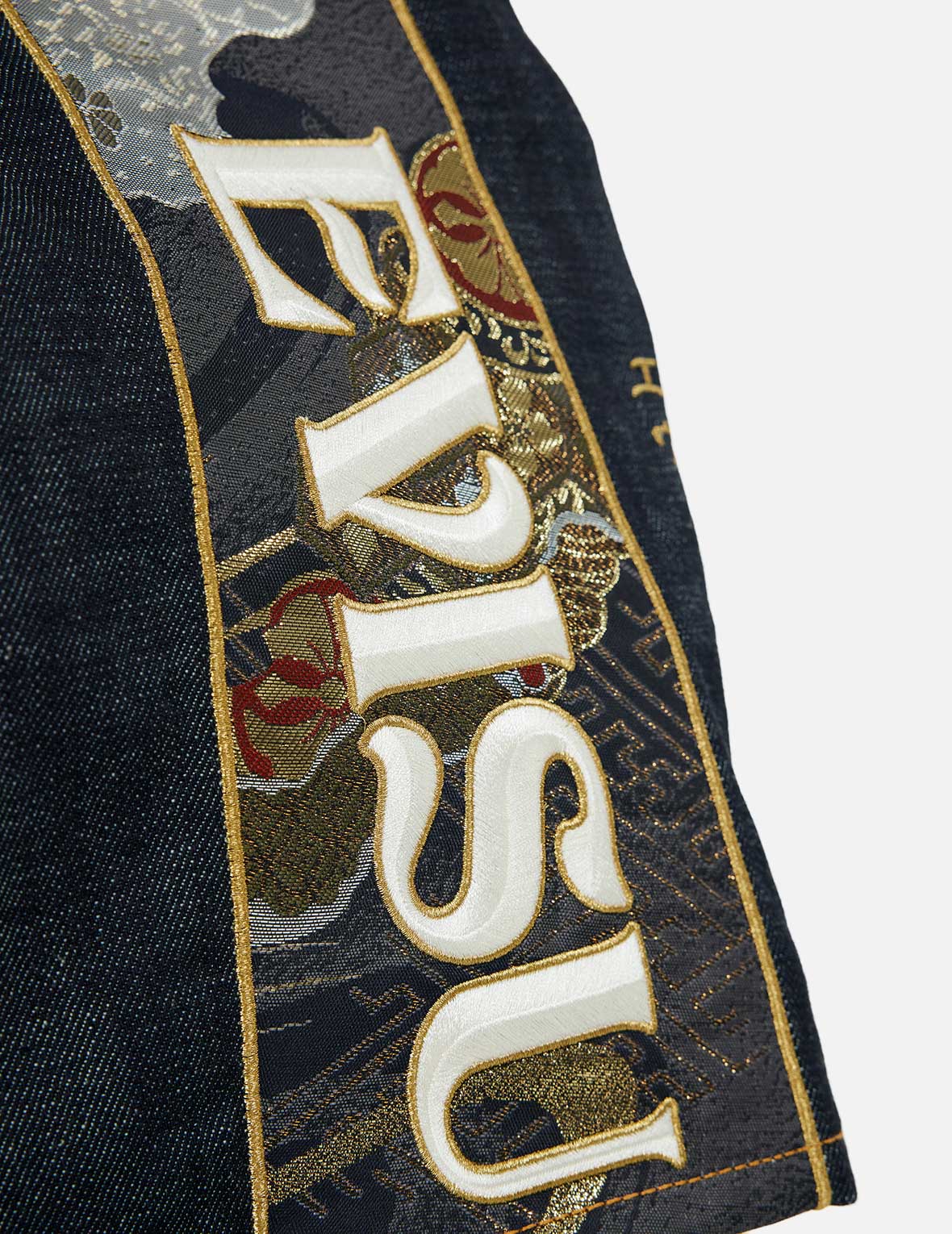 Brocade Daicock Appliqué and Logo Embrodiery Regular Fit Denim Shorts - Image 6