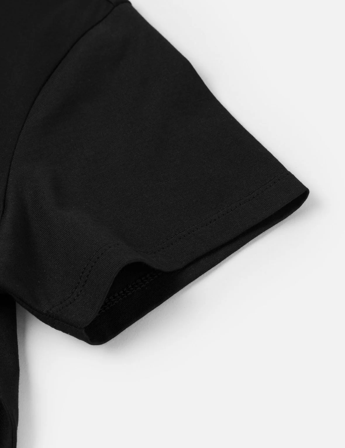 Brocade Kamon Patched T-Shirt - Image 11