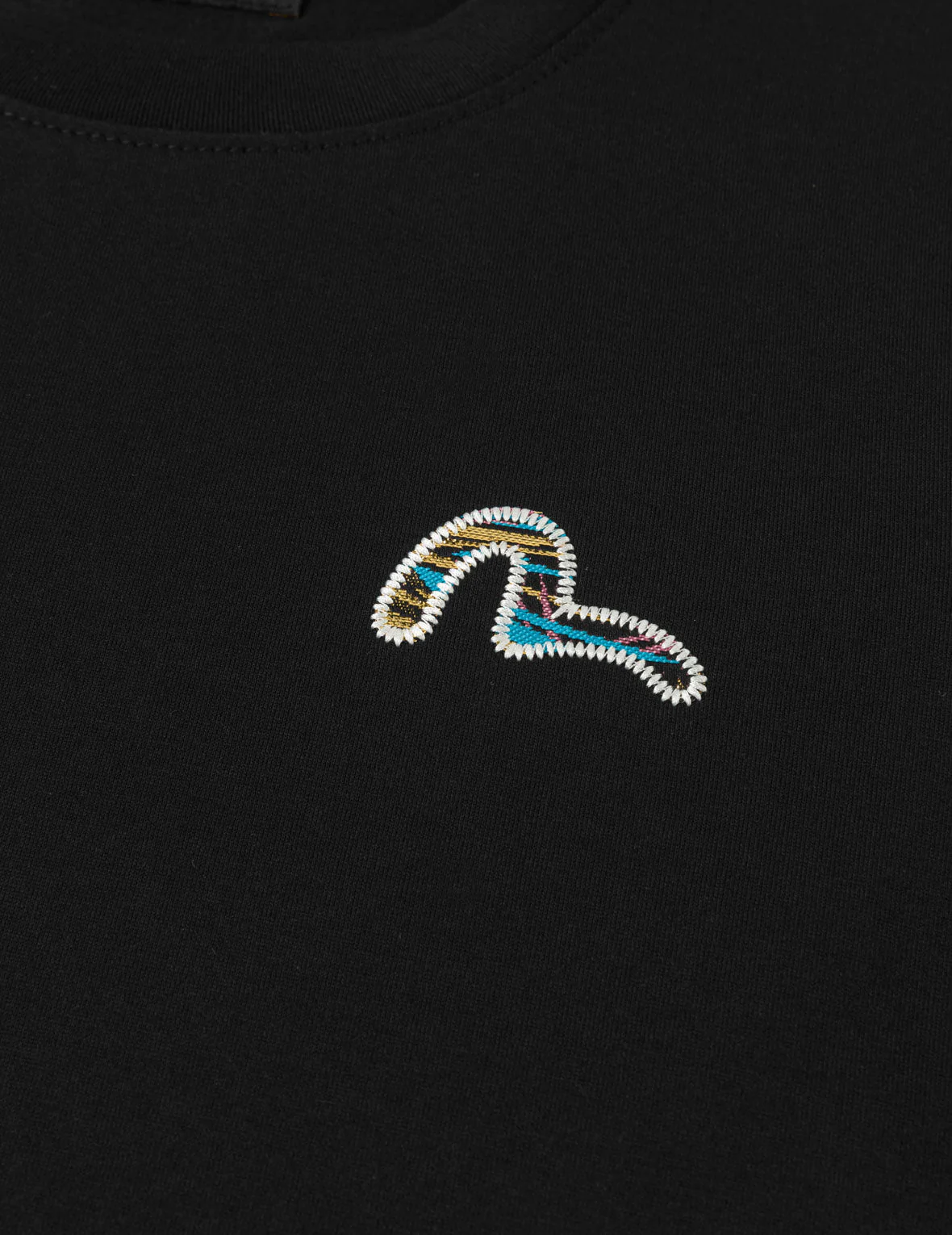 Brocade Kamon Patched T-Shirt - Image 8