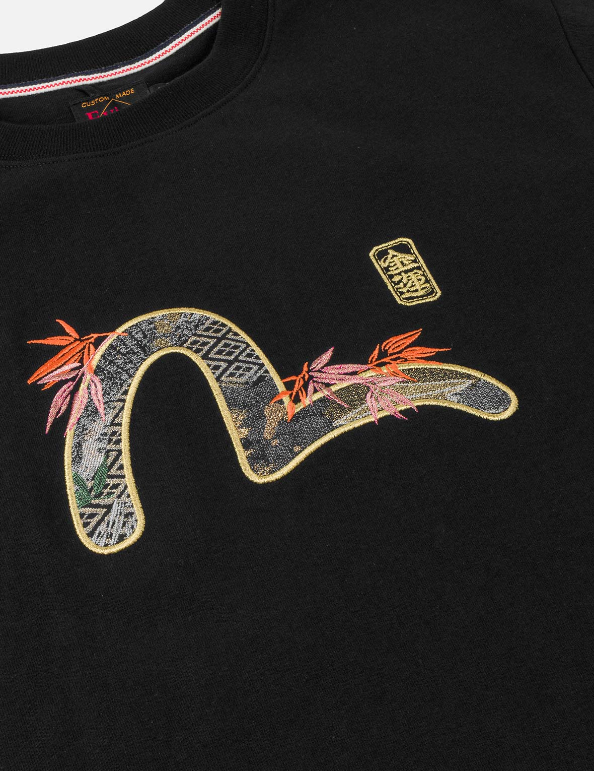 Brocade Seagull Appliqué T-Shirt - Image 14