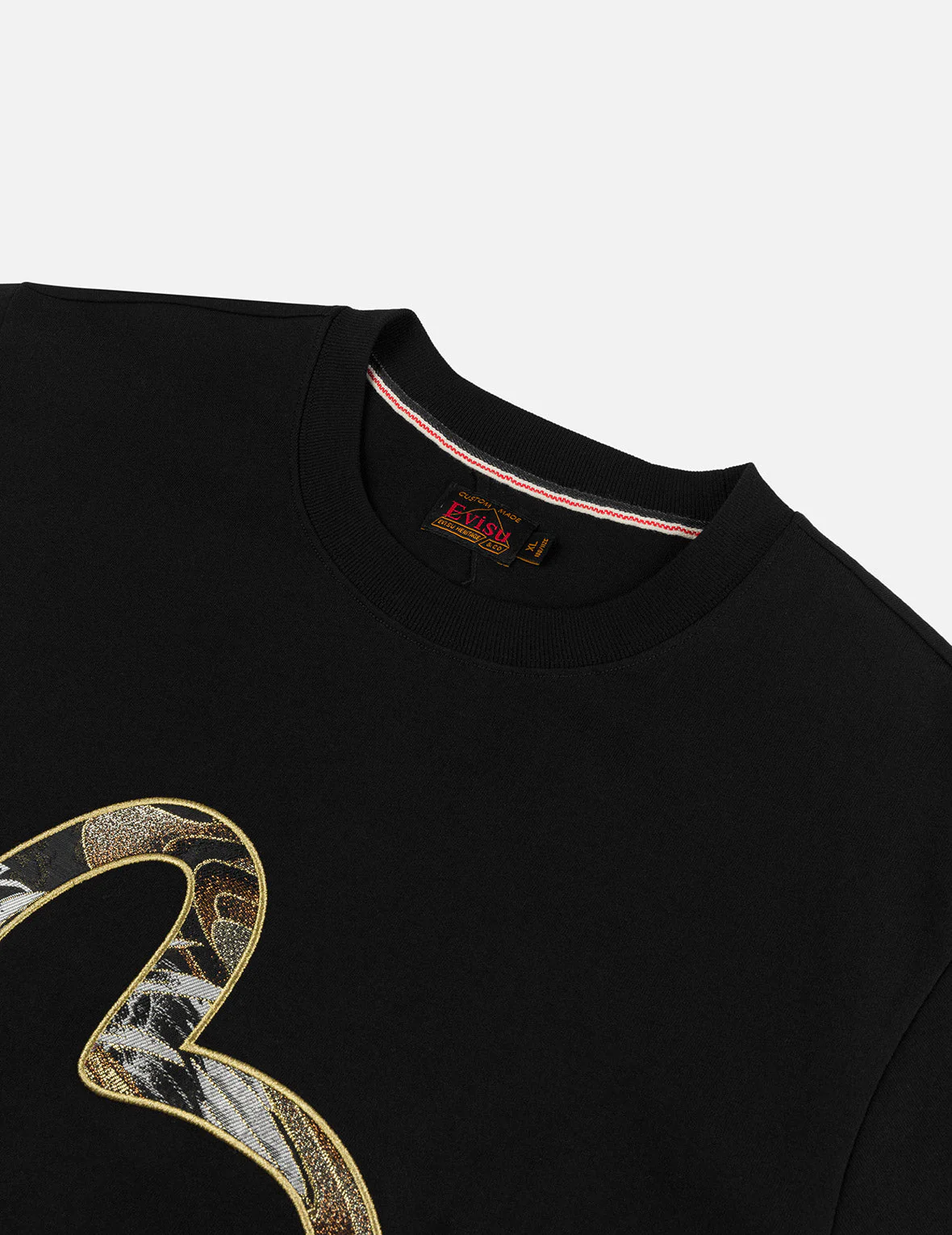 Brocade Seagull Appliqué Regular Fit Short Sleeves T-shirt - Image 15