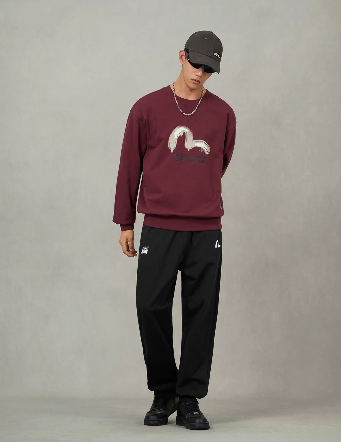 Brushstroke Seagull and Logo Print Straight Fit Sweatpants - Image 10