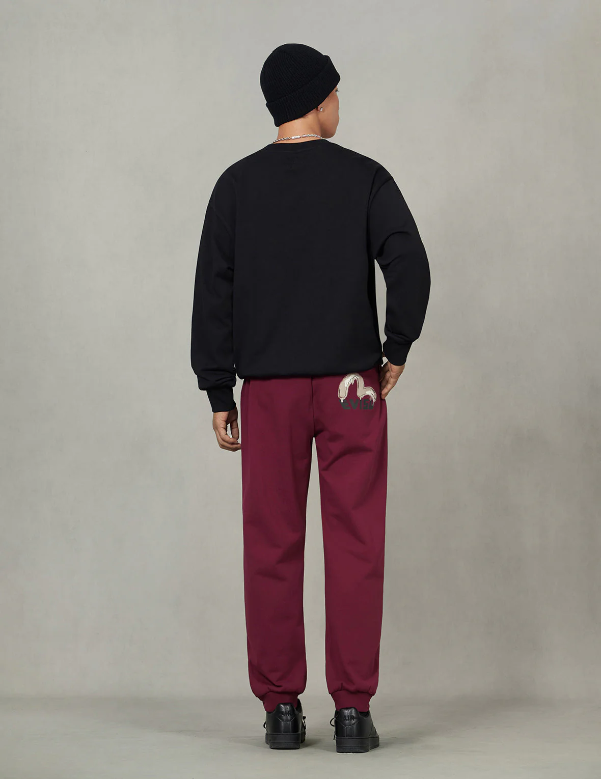 Brushstroke Seagull and Logo Print Straight Fit Sweatpants - Image 11