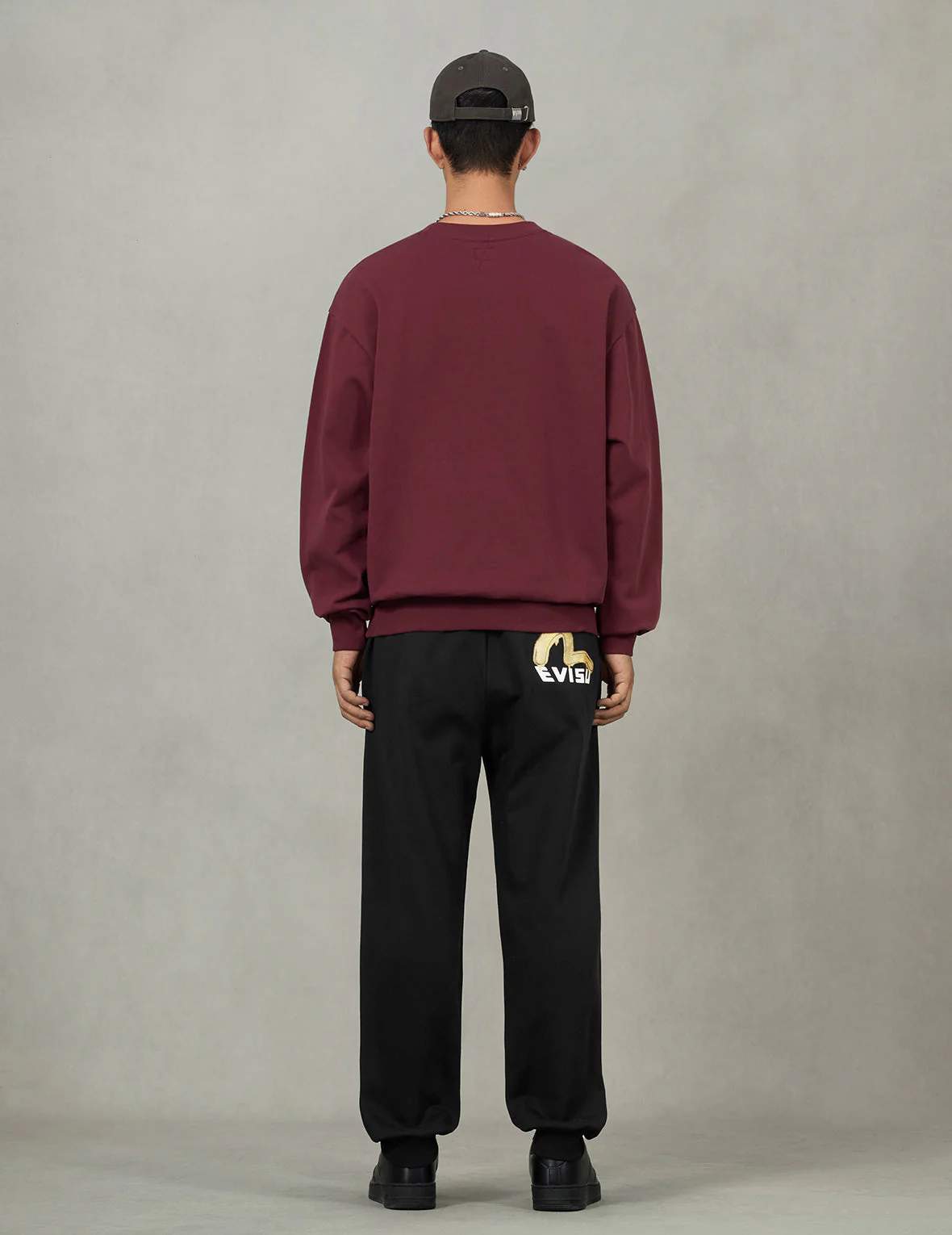 Brushstroke Seagull and Logo Print Straight Fit Sweatpants - Image 12