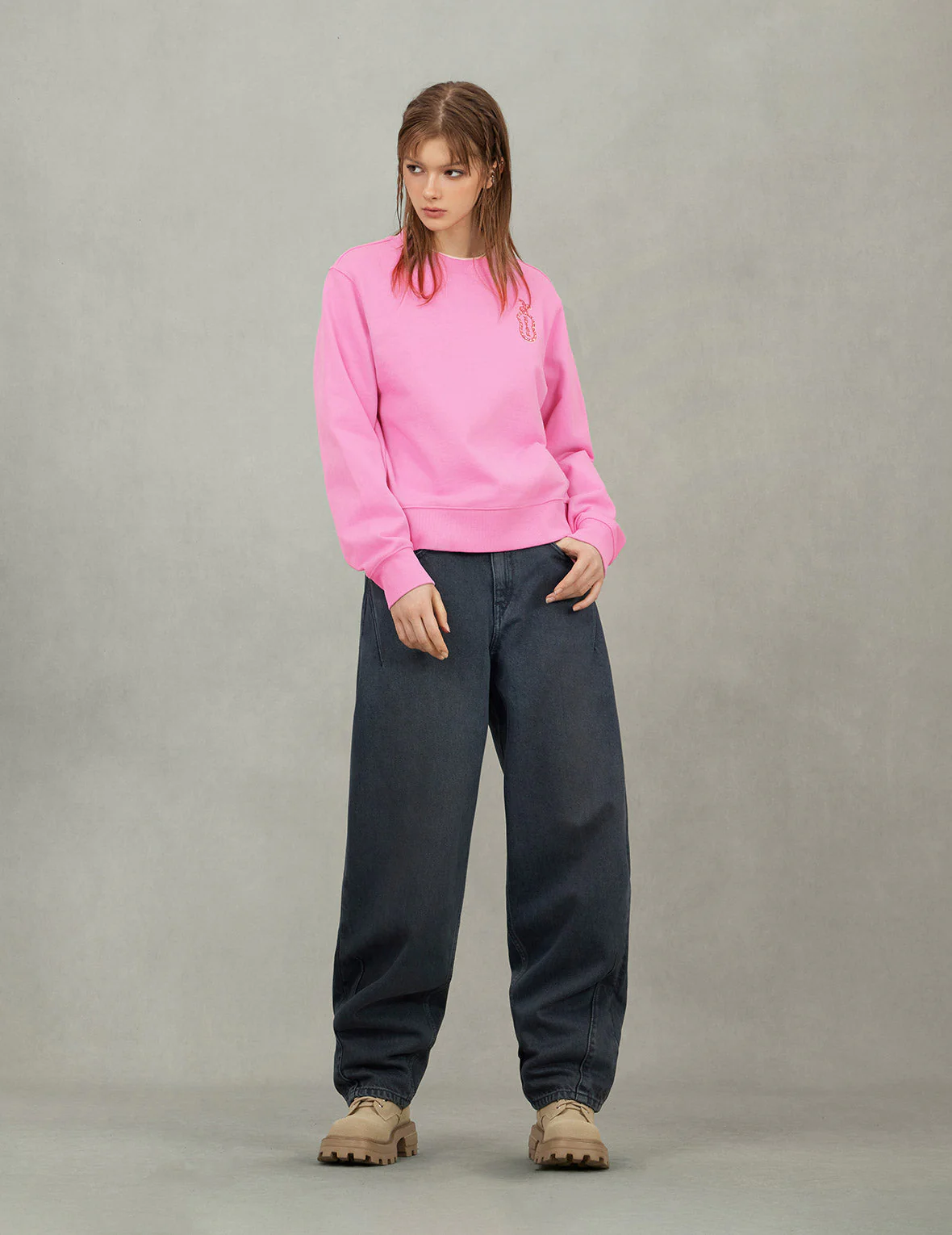 Cat and Logo Embroidery Regular Fit Sweatshirt - Image 10