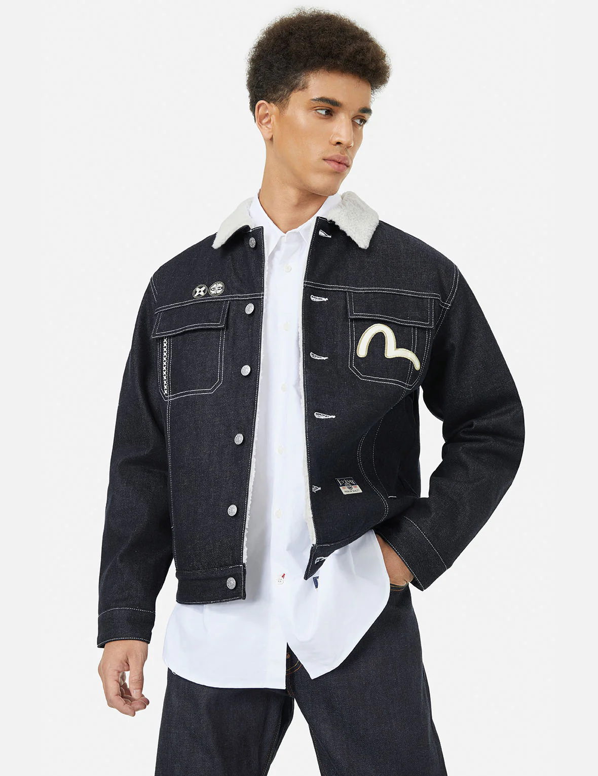 Contracting Embroidery and Inserted Daicock Relax Fit Denim Jacket - Image 5