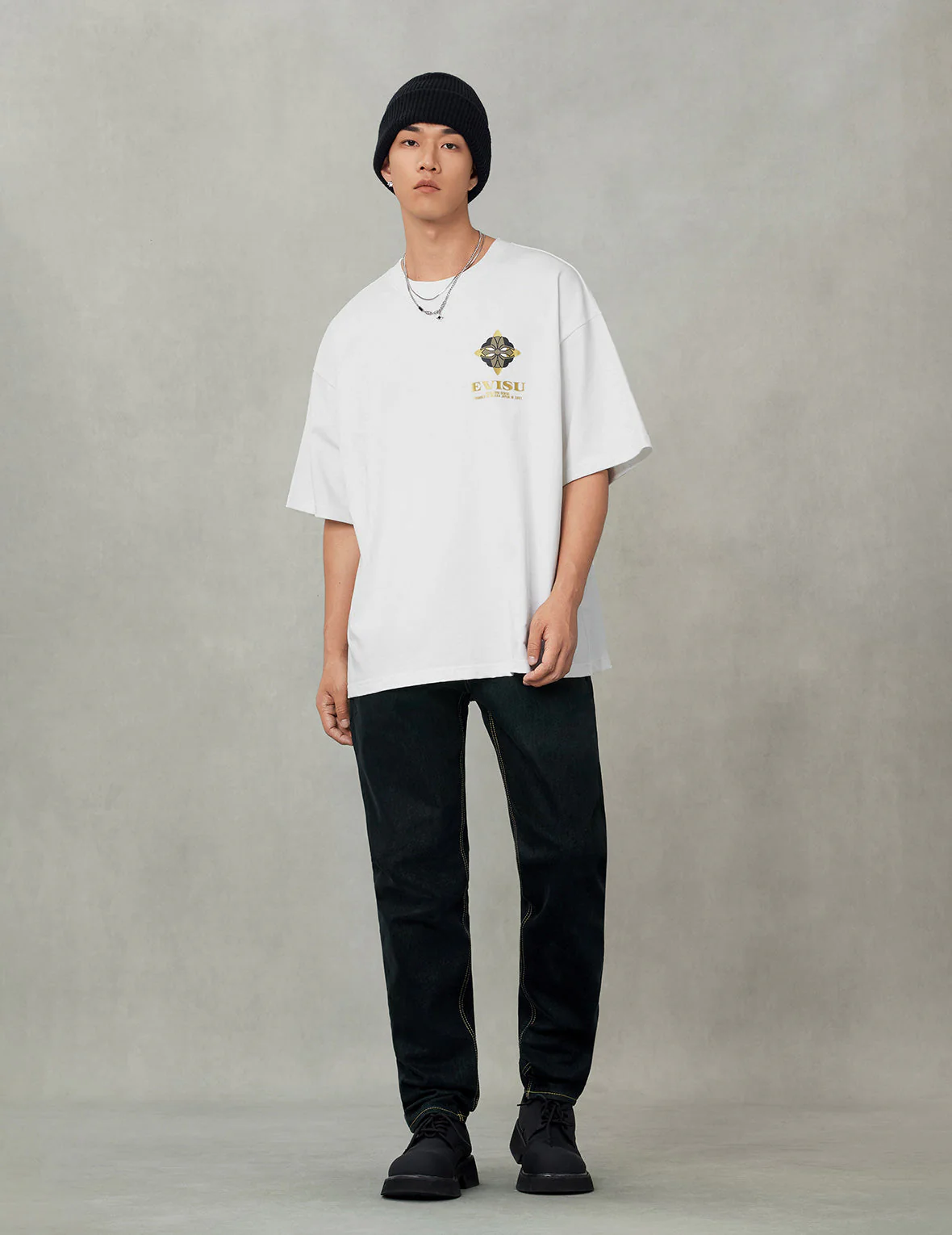 Crane Flying Wings with Daicock Print Loose Fit T-Shirt - Image 9