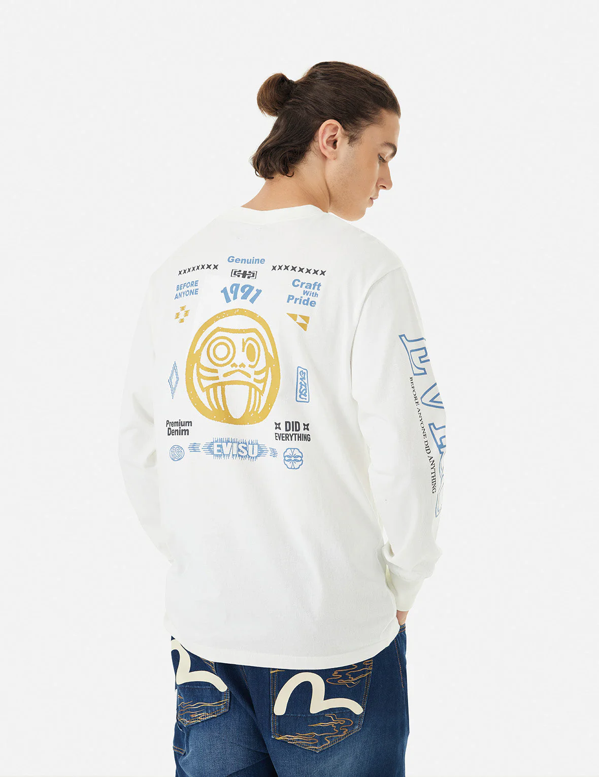 Daruma and Logo Print Fashion Fit Long-Sleeve T-Shirt - Image 5