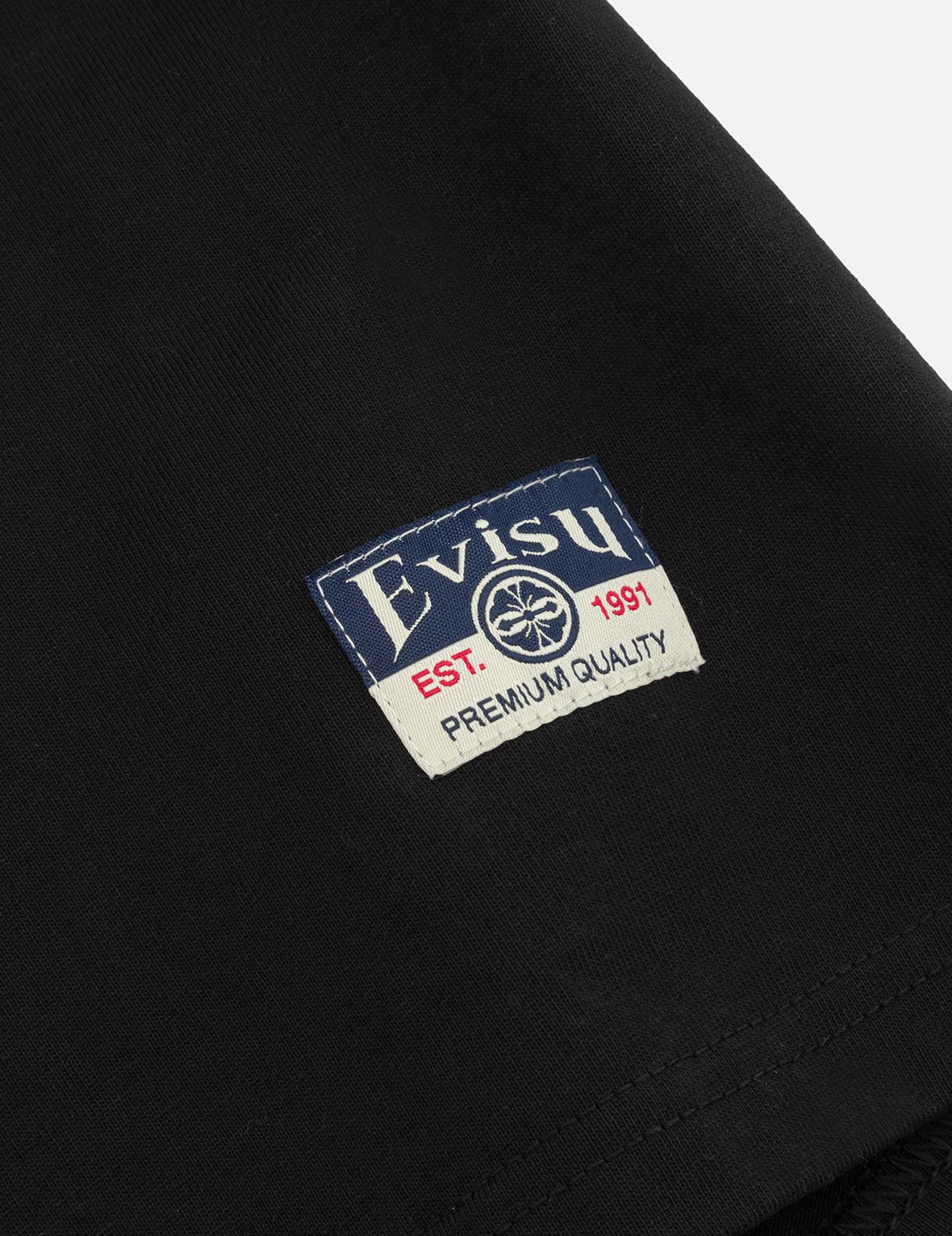Daruma Emboss Print Loose Fit T-Shirt - Image 6