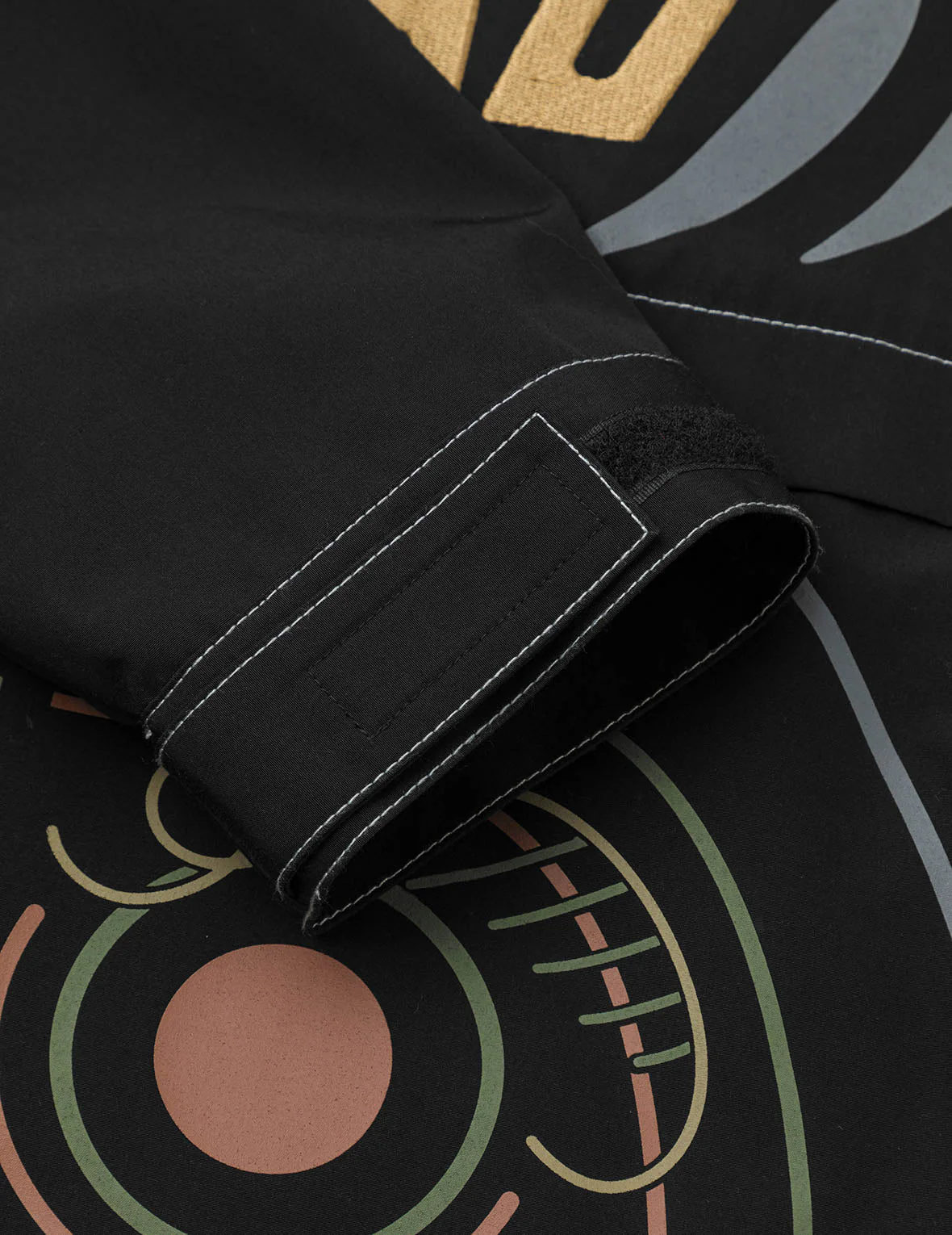 Daruma Print and Logo Appliqué Relax Fit Hooded Jacket - Image 12