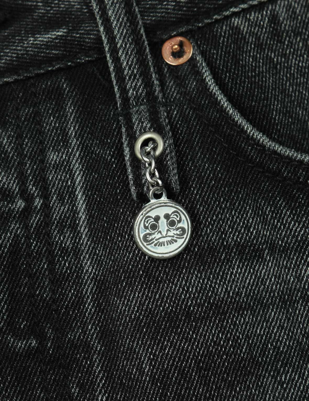 Distressed Edges Inserted Daicock Baggy Jeans - Image 15