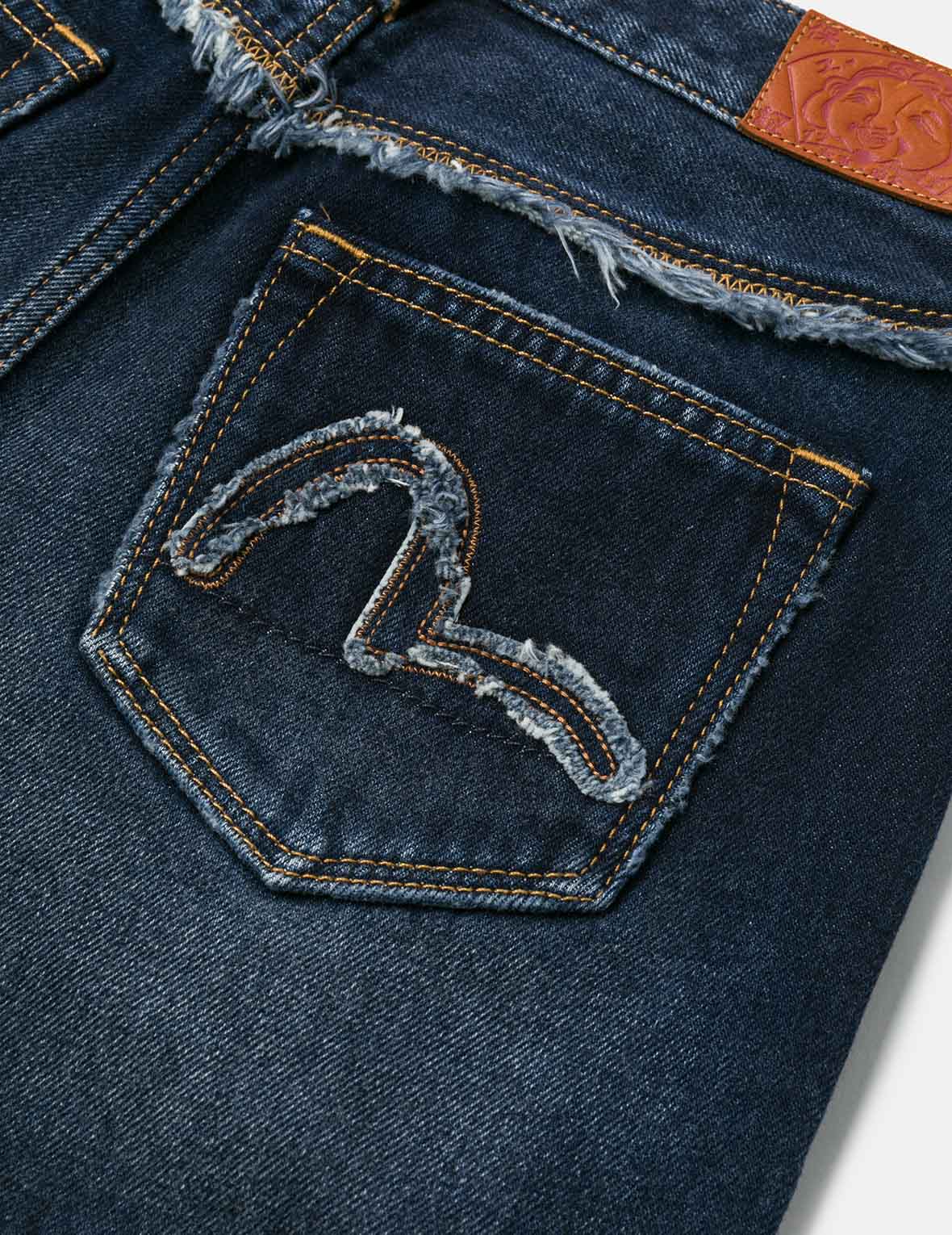 Distressed Kamon and Seagull Appliqué Embroidery Fashion Fit Denim Shorts - Image 7