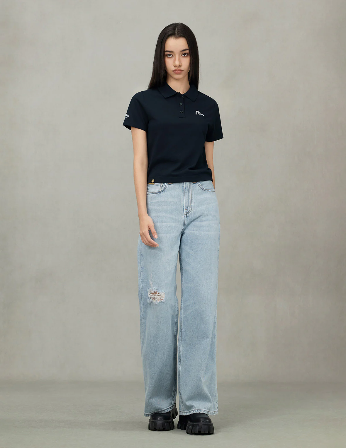 Distressed Seagull Appliqué Fashion Fit Wide-leg Jeans - Image 3