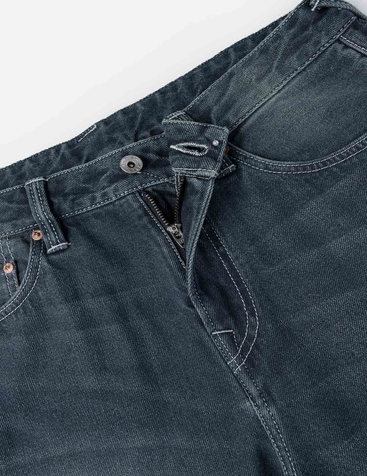 Distressed Seagull Print with Irregular Patches Loose Fit Denim Jeans - Image 9