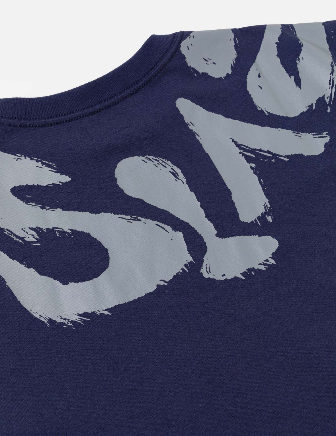 EVISU Brushstroke Cross-shoulder Logo T-Shirt - Image 13