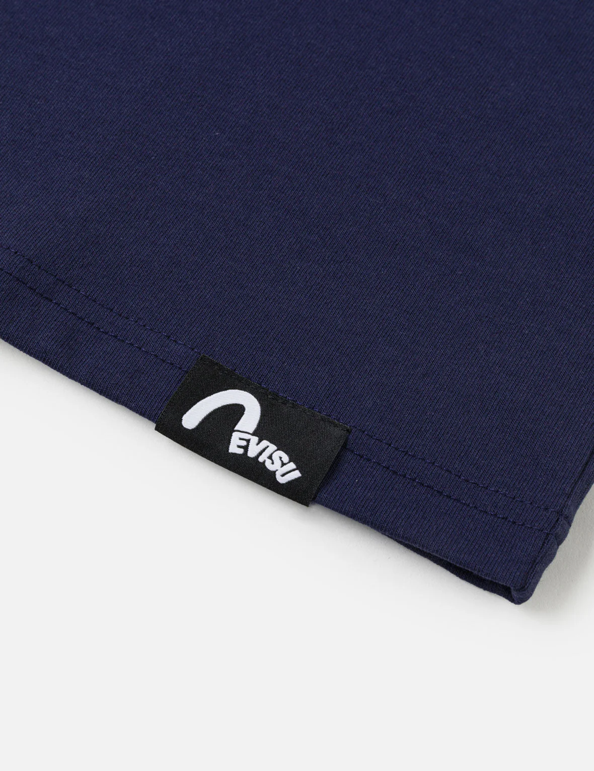 EVISU Brushstroke Cross-shoulder Logo T-Shirt - Image 15