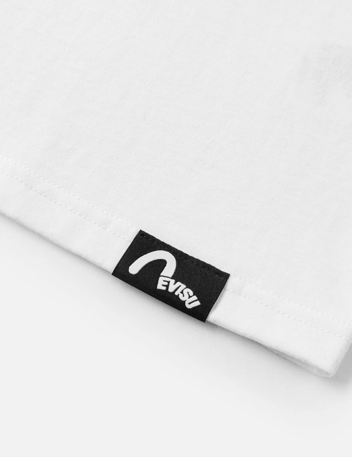 EVISU Brushstroke Cross-shoulder Logo T-Shirt - Image 16