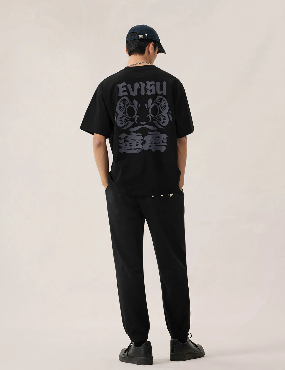 EVISU logo and Daruma T-shirt - Image 8