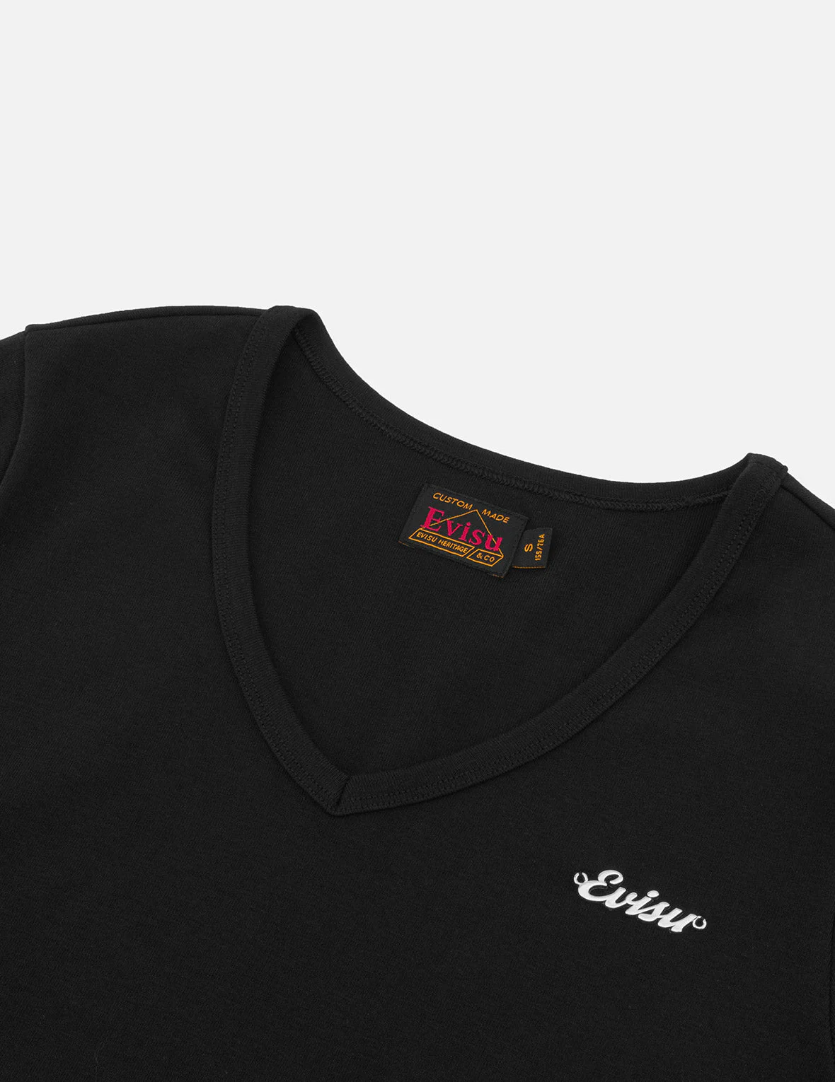 Evisu Metal Trim V-Neck Fashion Fit T-shirt - Image 6