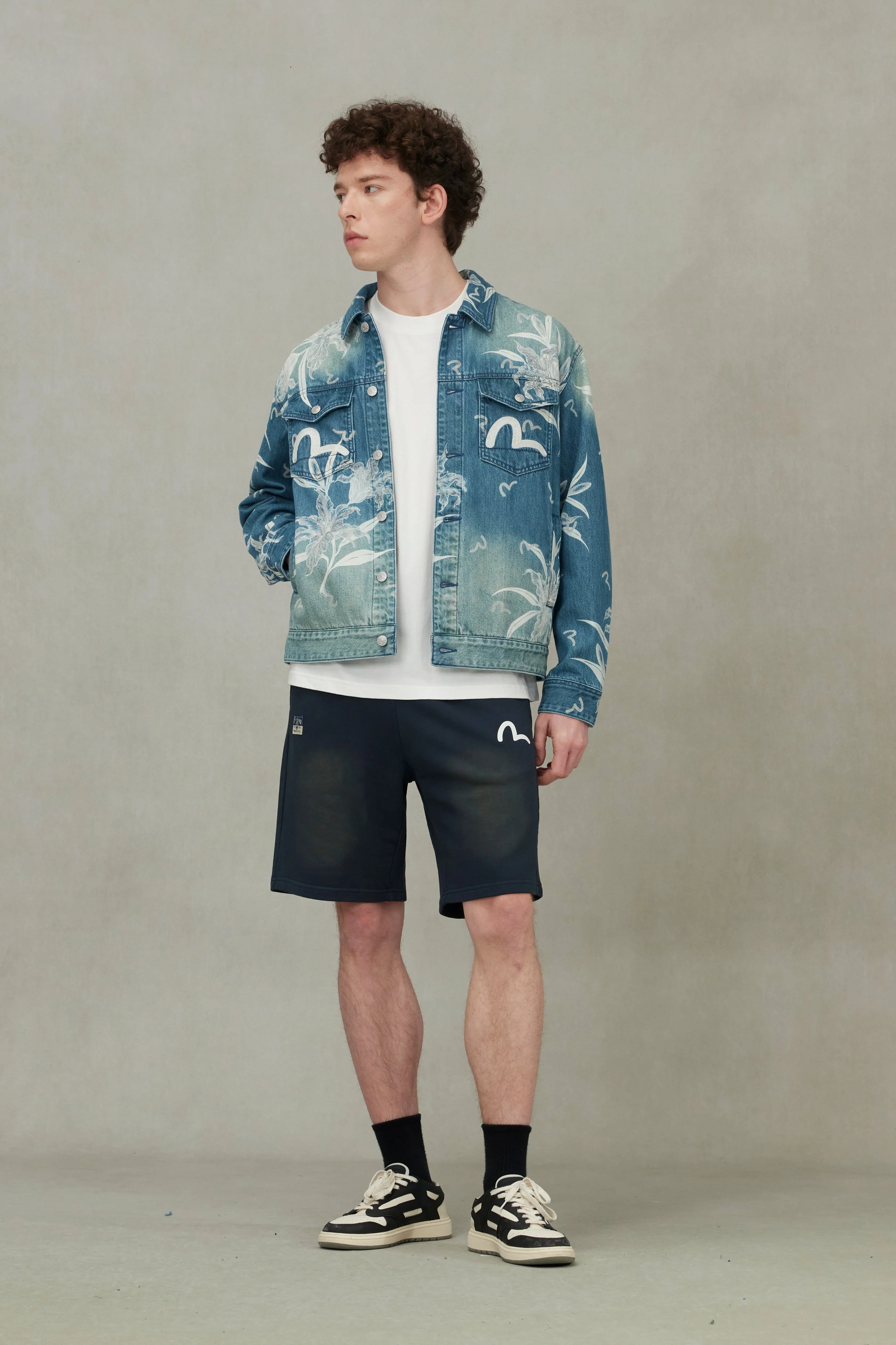 Floral and Seagull Embroidery Relax Fit Denim Jacket - Image 3