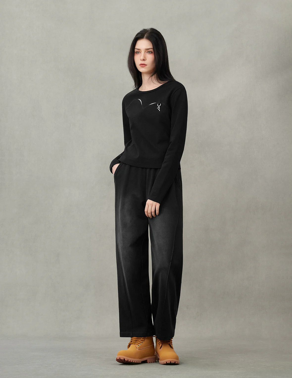Fuzzy Cat Embroidery Fashion Fit Sweatpants - Image 5