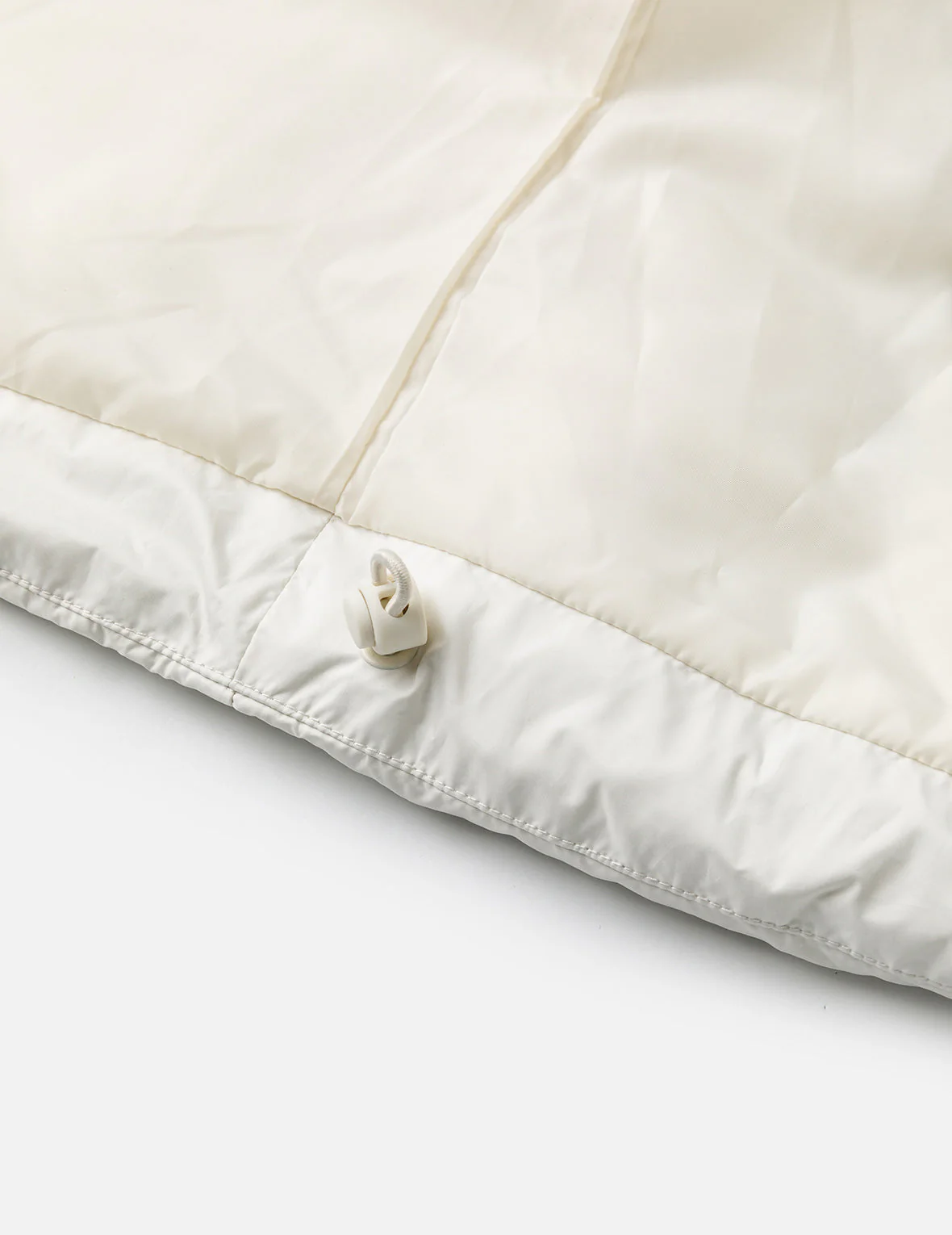 Gold-Thread Cat Appliqué Fashion Fit Down Jacket with Detachable Hood - Image 15