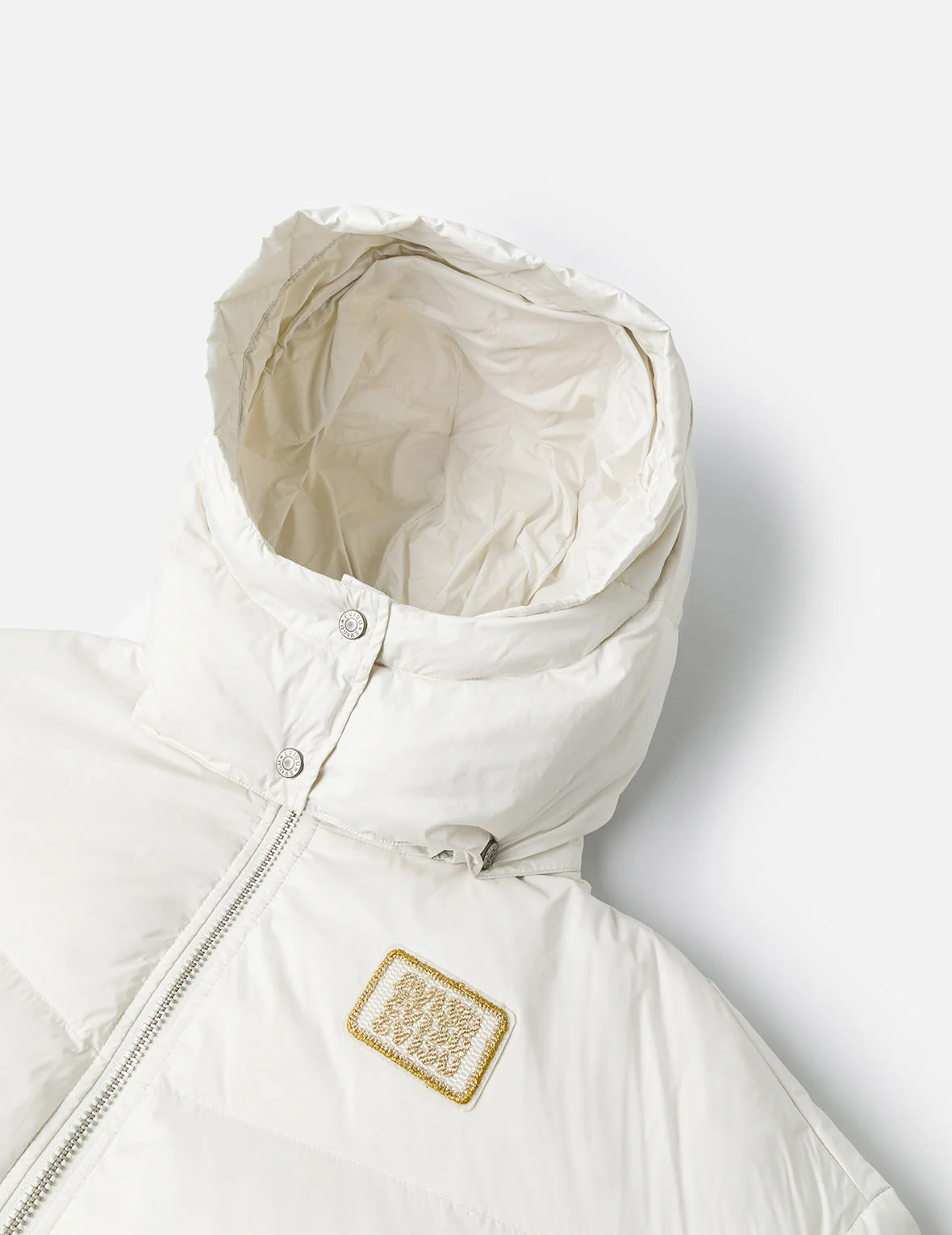 Gold-Thread Cat Appliqué Fashion Fit Down Jacket with Detachable Hood - Image 8