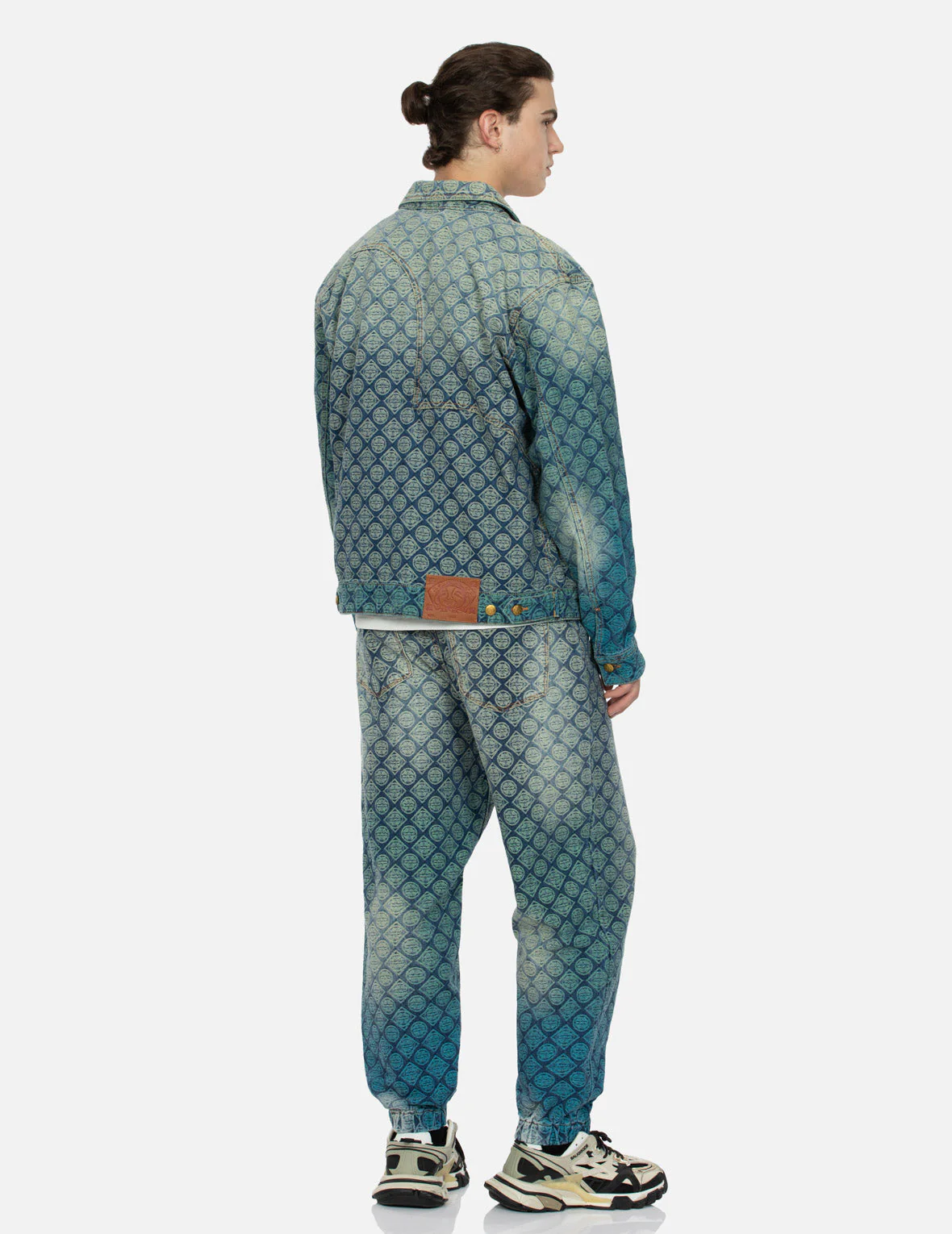 Gradient Allover Kamon Jacquard and Seagull Embrodiery Relax Fit Denim Jacket - Image 4