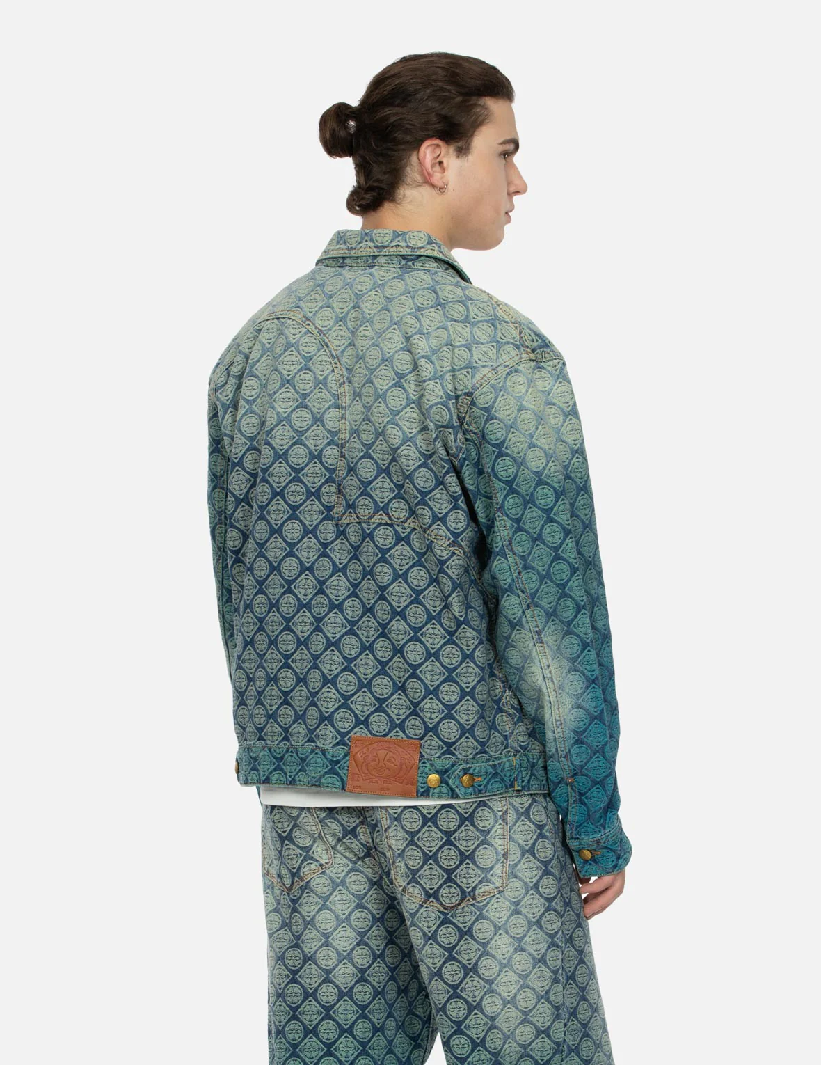 Gradient Allover Kamon Jacquard and Seagull Embrodiery Relax Fit Denim Jacket - Image 8