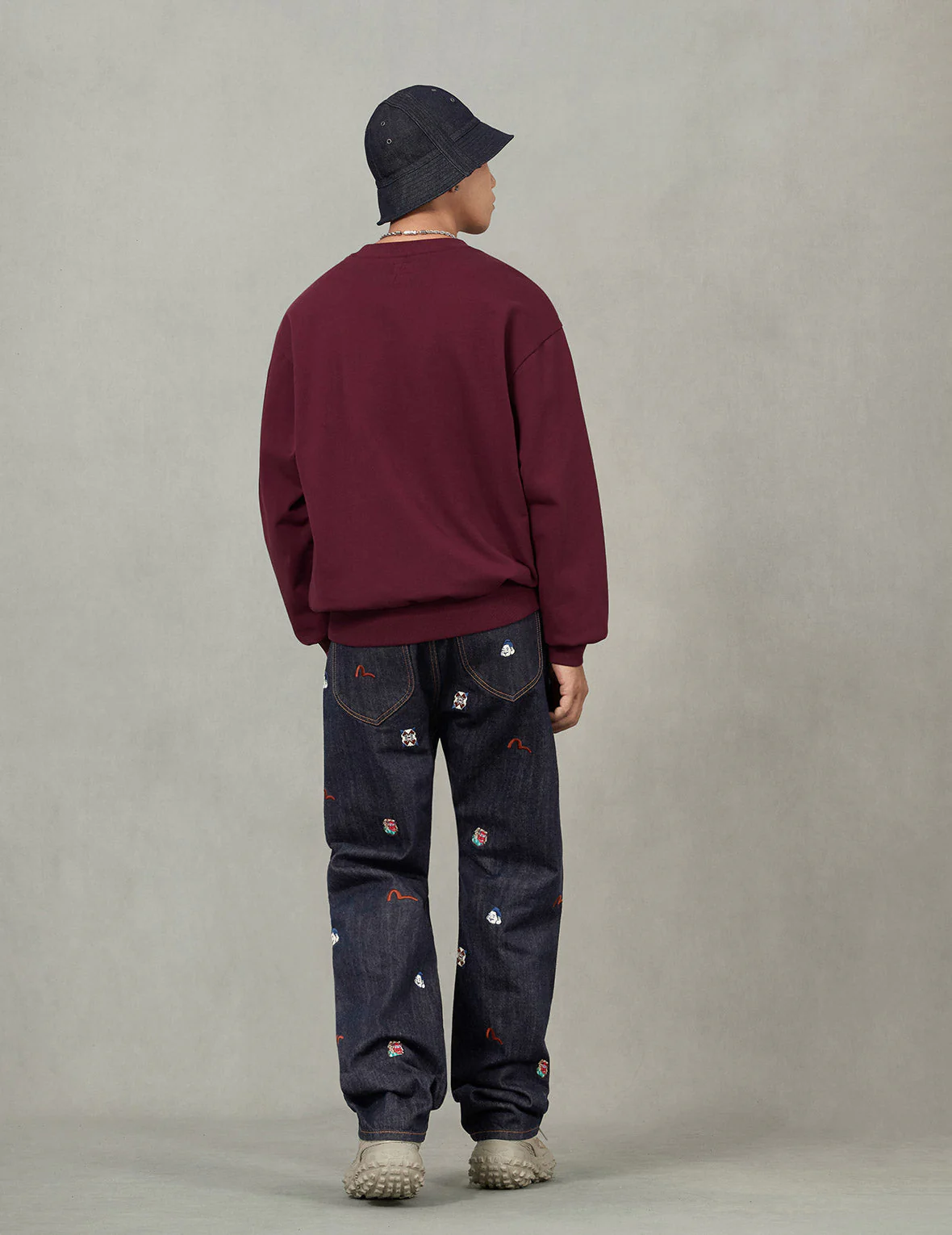 Graffiti Seagull Print and Sashiko Relax Fit Sweatshirt - Image 12