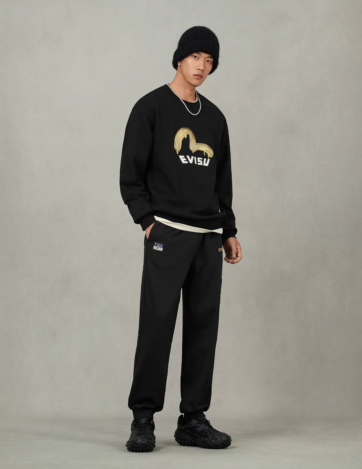 Graffiti Seagull Print and Sashiko Relax Fit Sweatshirt - Image 9