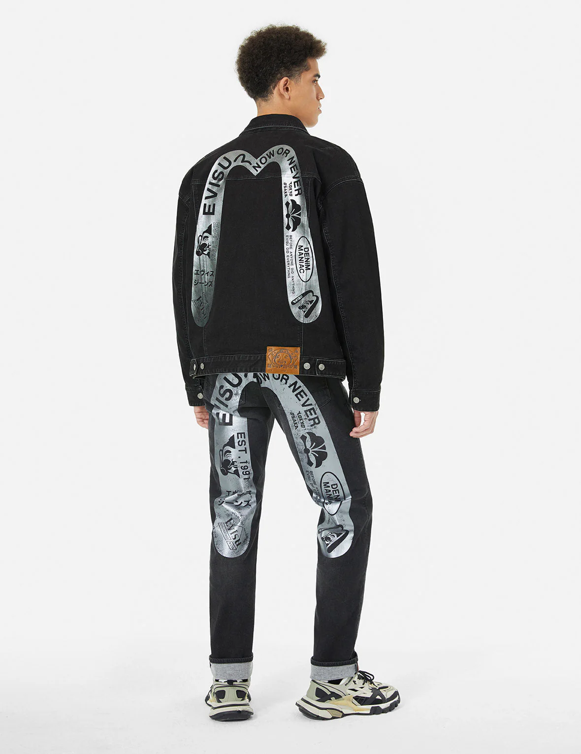 Graffiti-Style Daicock Print Loose Fit Denim Jacket - Image 3