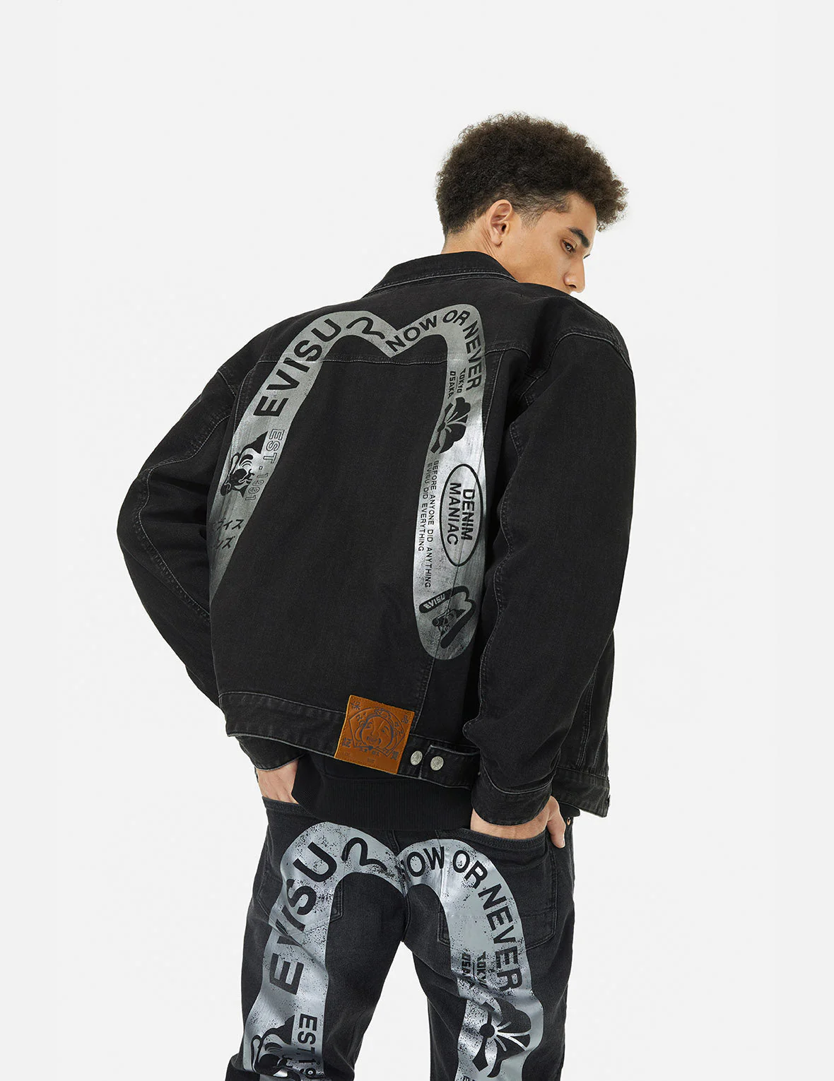 Graffiti-Style Daicock Print Loose Fit Denim Jacket - Image 5