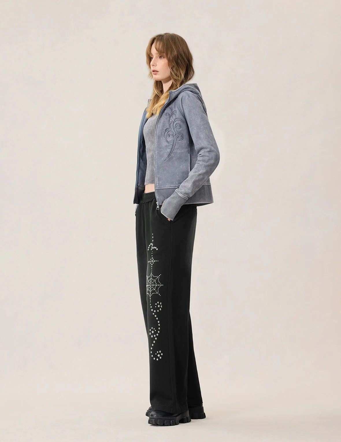 Graphic Rhinestones Sweatpants - Image 5