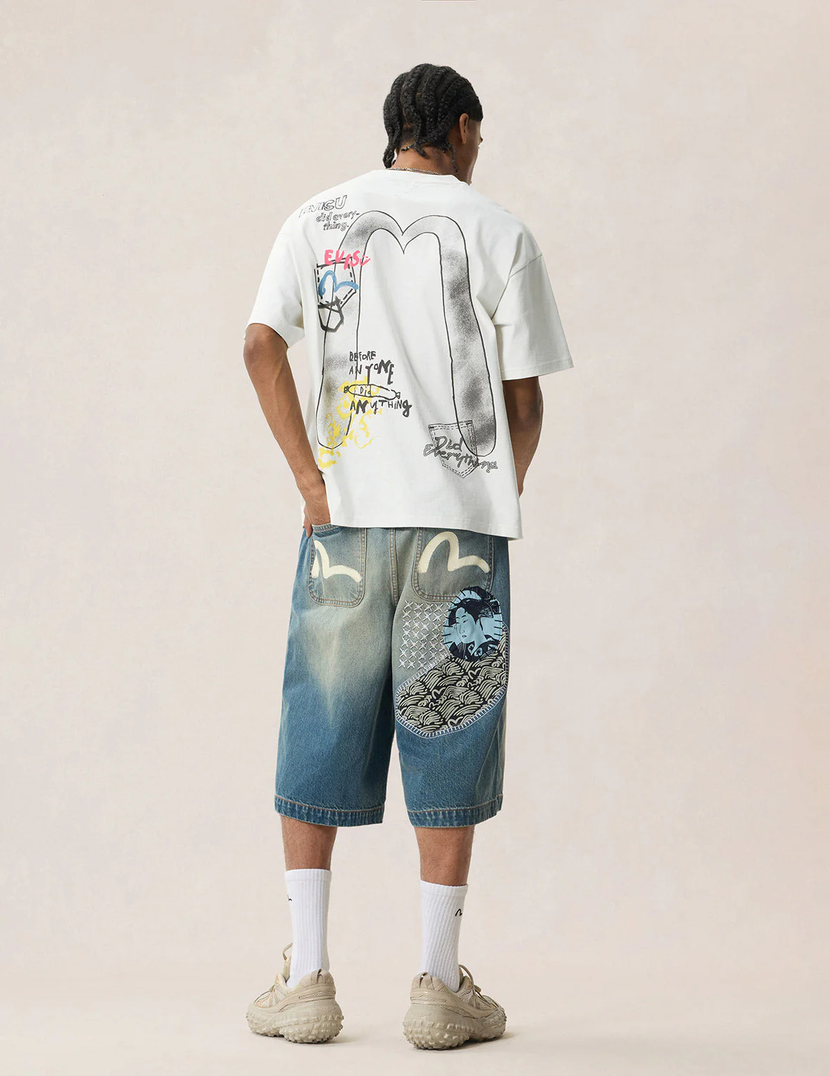 Hand-drawn Daicock and Multi-pocket Graffiti T-shirt - Image 12