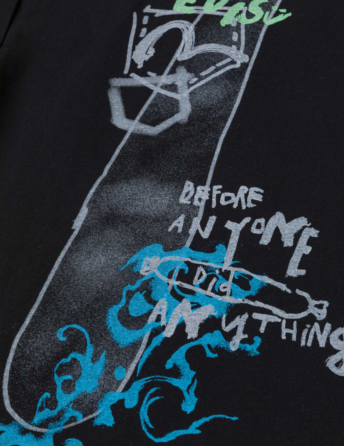 Hand-drawn Daicock and Multi-pocket Graffiti T-shirt - Image 17